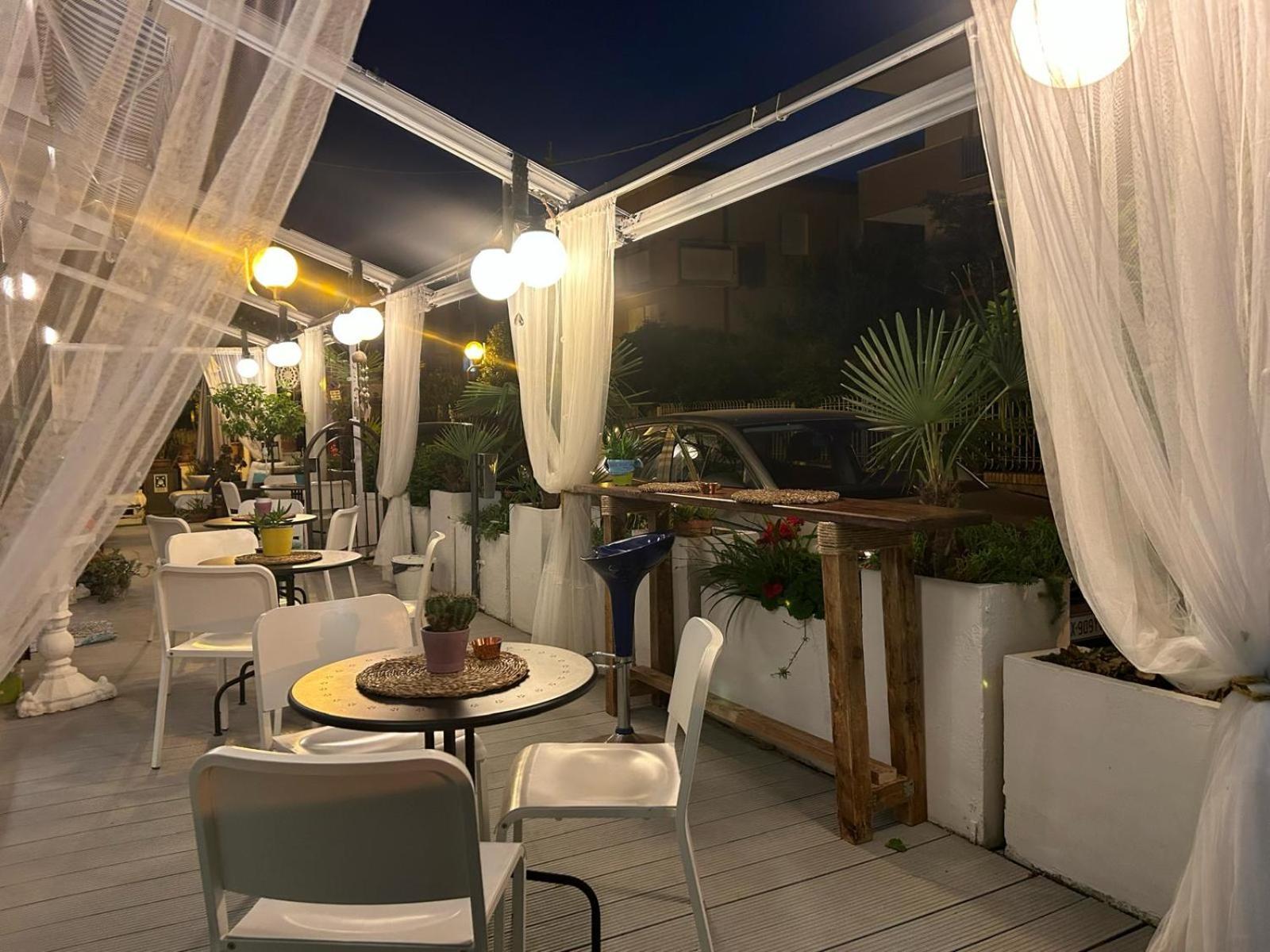 Bed And Breakfast Villa Giovanna Rimini Bagian luar foto