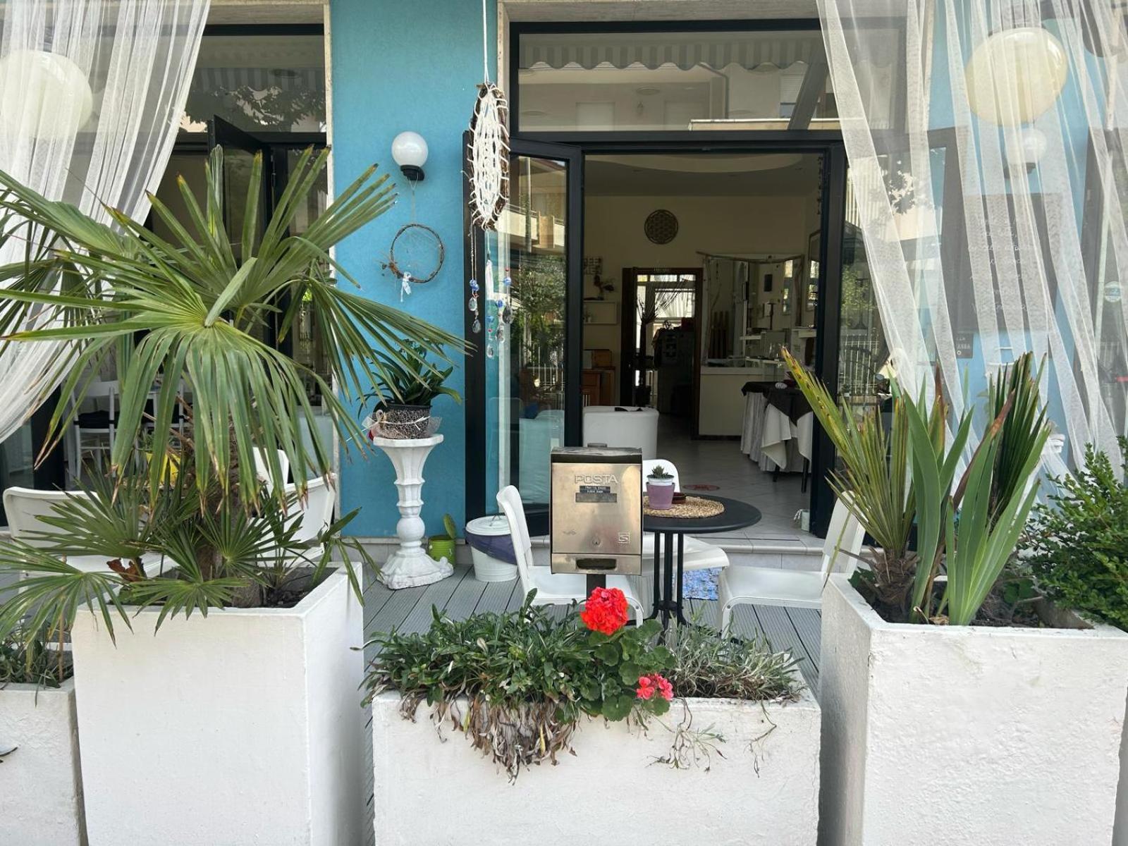 Bed And Breakfast Villa Giovanna Rimini Bagian luar foto