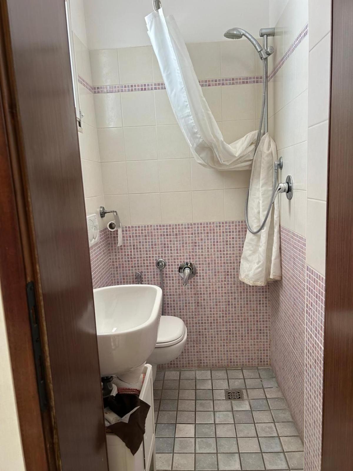 Bed And Breakfast Villa Giovanna Rimini Bagian luar foto