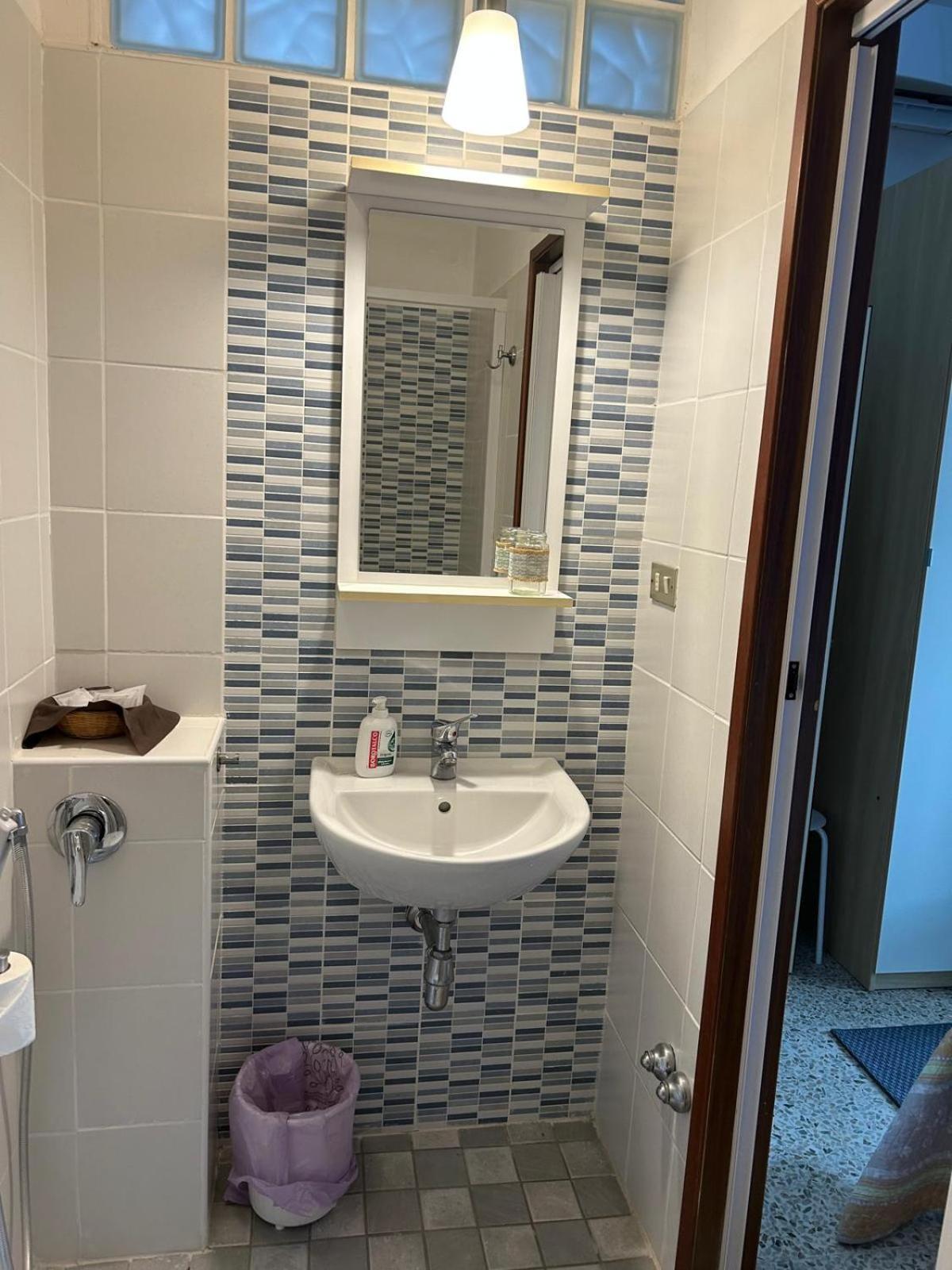 Bed And Breakfast Villa Giovanna Rimini Bagian luar foto