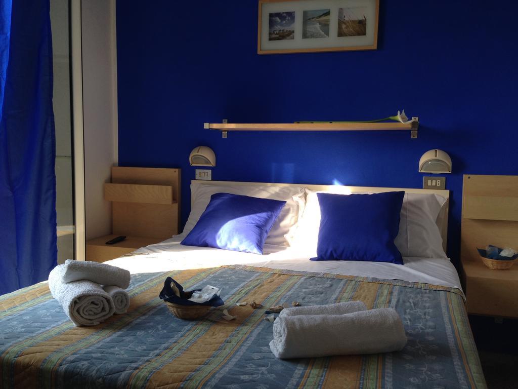 Bed And Breakfast Villa Giovanna Rimini Bagian luar foto